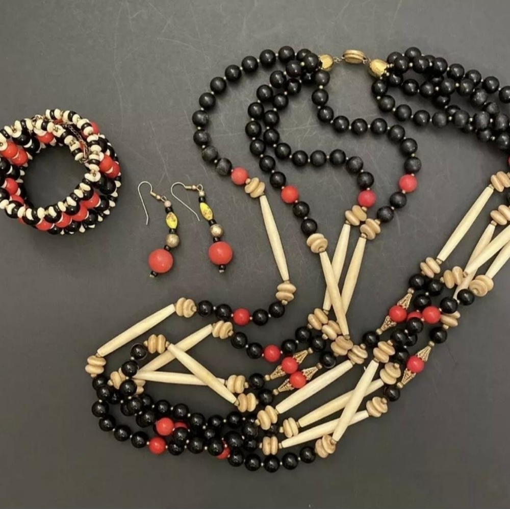 MIRIAM HASKELL Rare Vintage Beads Ethnic Style Nec